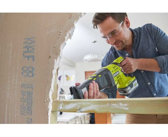  Пила сабельная Ryobi One+ R18RS-0 (5133002637) без АКБ и ЗУ 